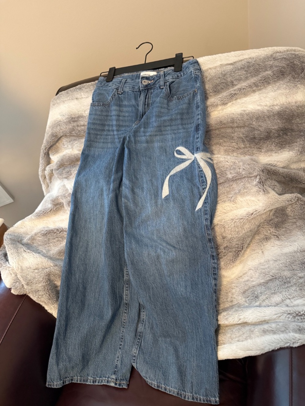 Abercrombie Kids High Rise Ultra Wide Leg Bow Jeans 11/12